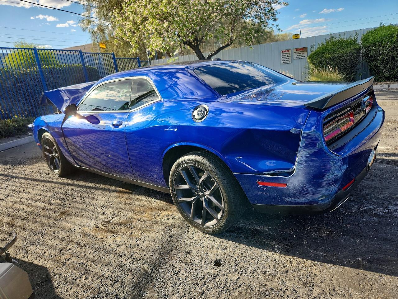 2021 Dodge Challenger Sxt - zdjęcie 2