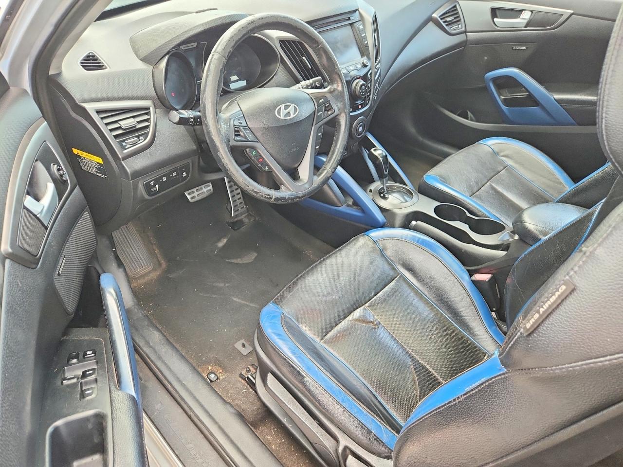 2013 Hyundai Veloster Turbo - zdjęcie 8