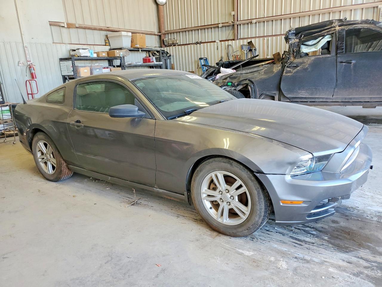 2014 Ford Mustang - zdjęcie 4