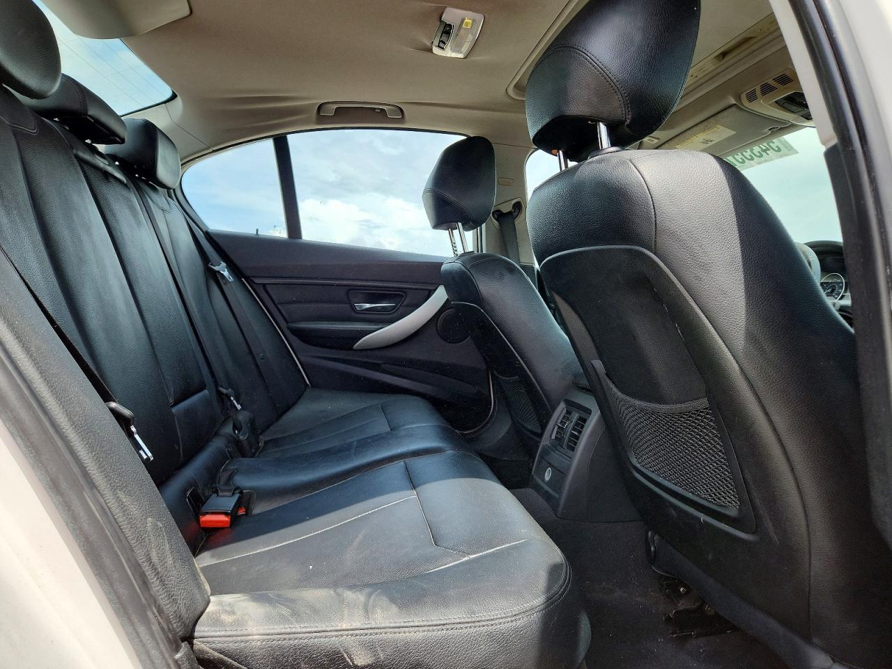 2013 BMW 328 Xi - zdjęcie 10