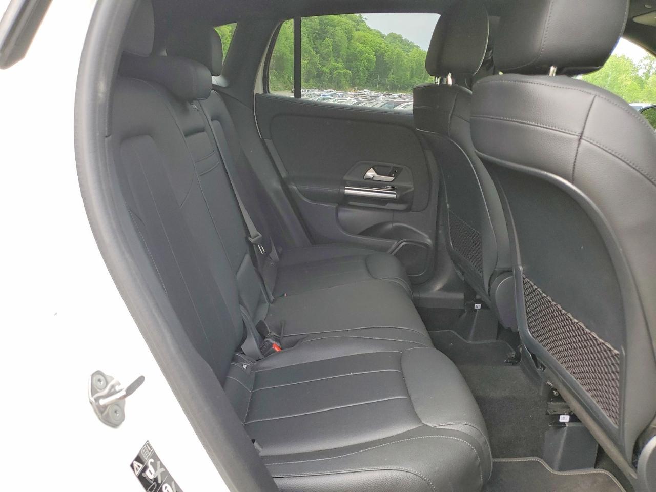 2021 Mercedes-Benz Gla 250 4Matic - zdjęcie 11