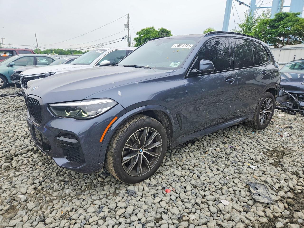 2022 BMW X5 xDrive40I - zdjęcie główne