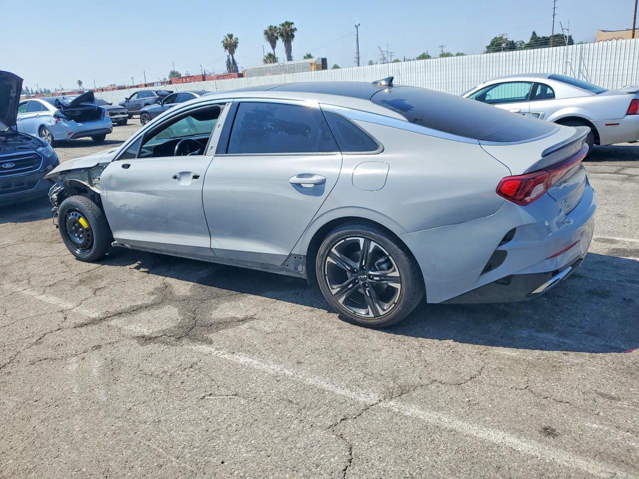 2022 Kia K5 Gt Line - zdjęcie 2