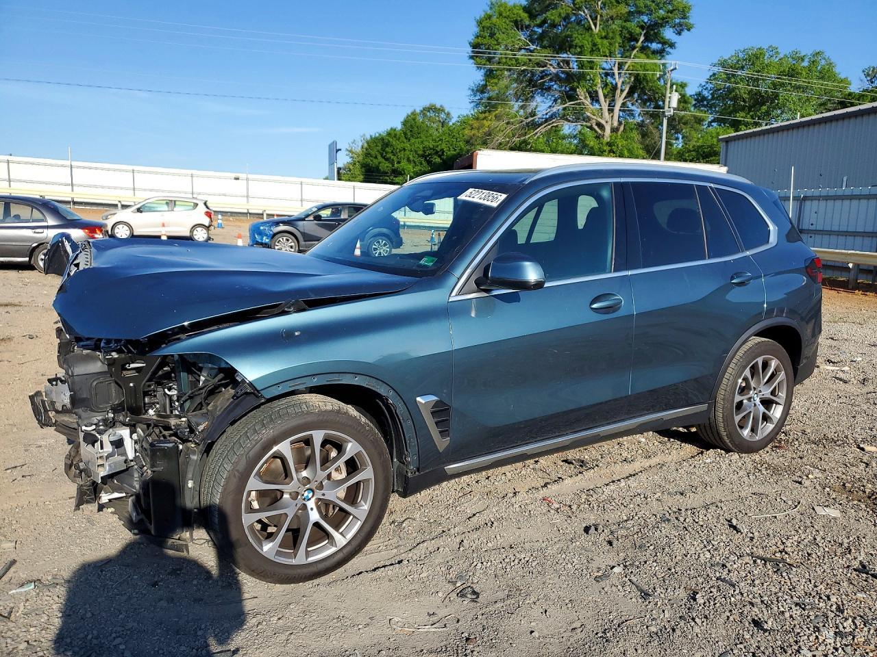 2024 BMW X5 xDrive40I - zdjęcie główne
