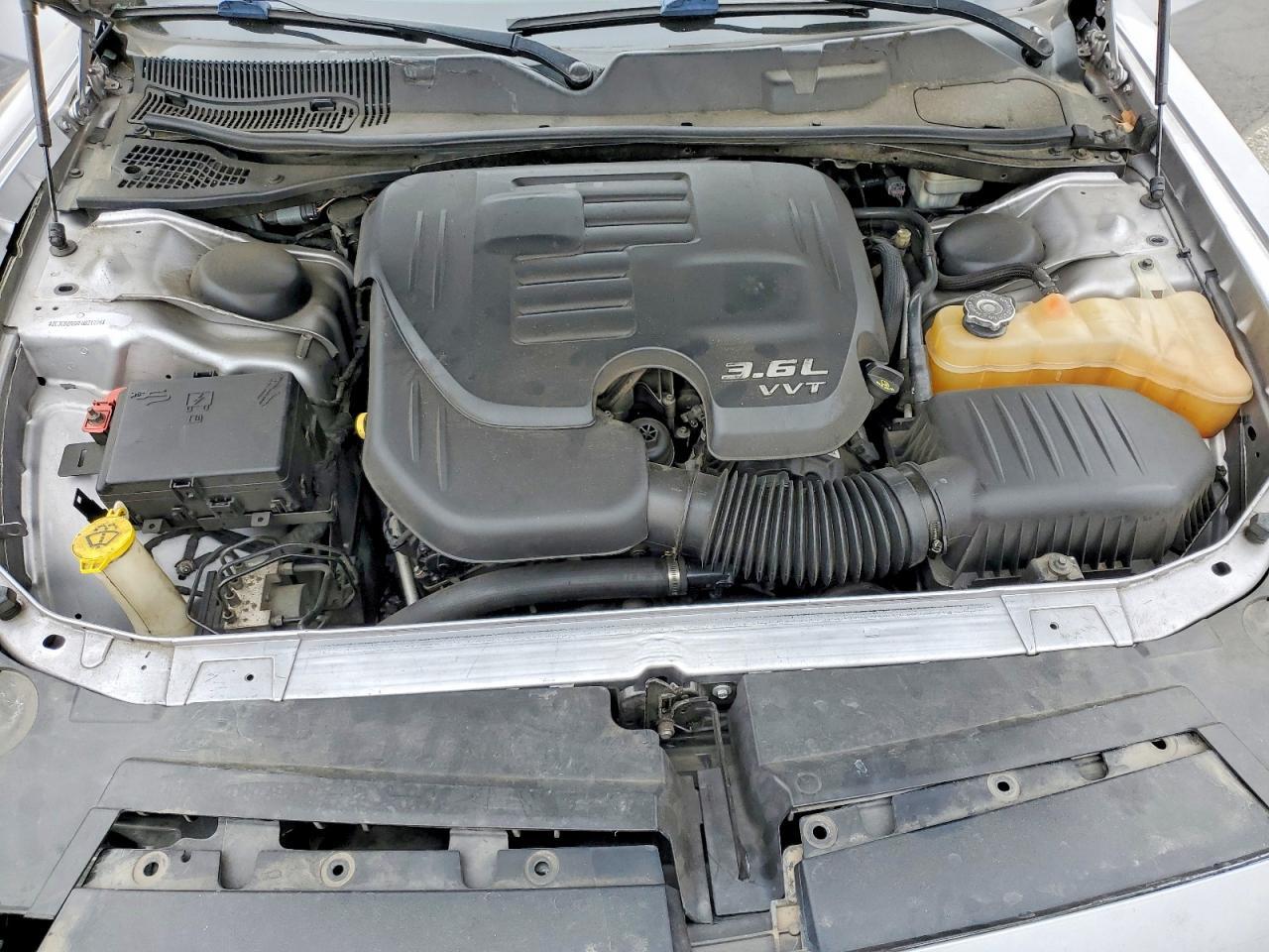 2015 Dodge Challenger Sxt - zdjęcie 11