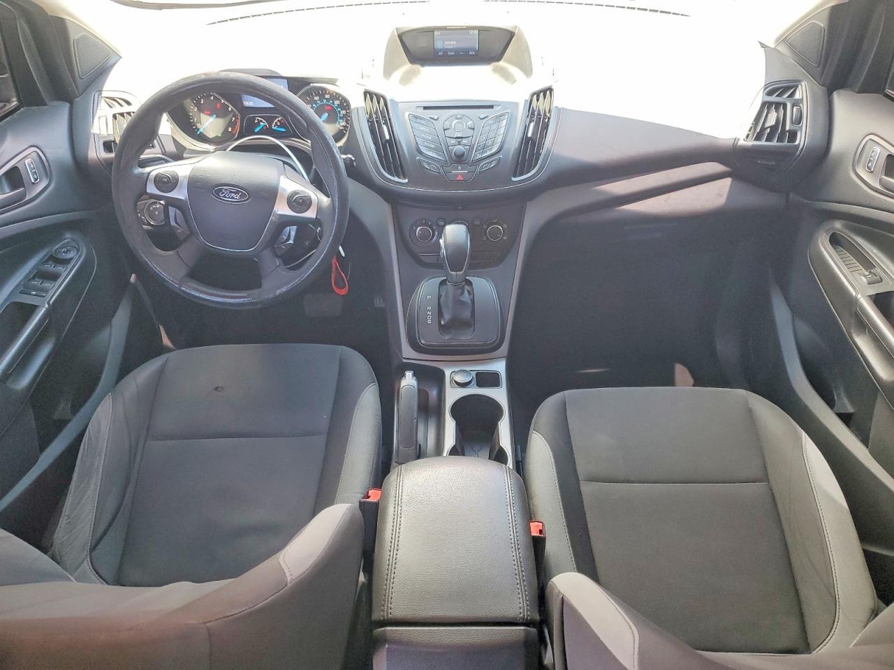 2014 Ford Escape S - zdjęcie 8