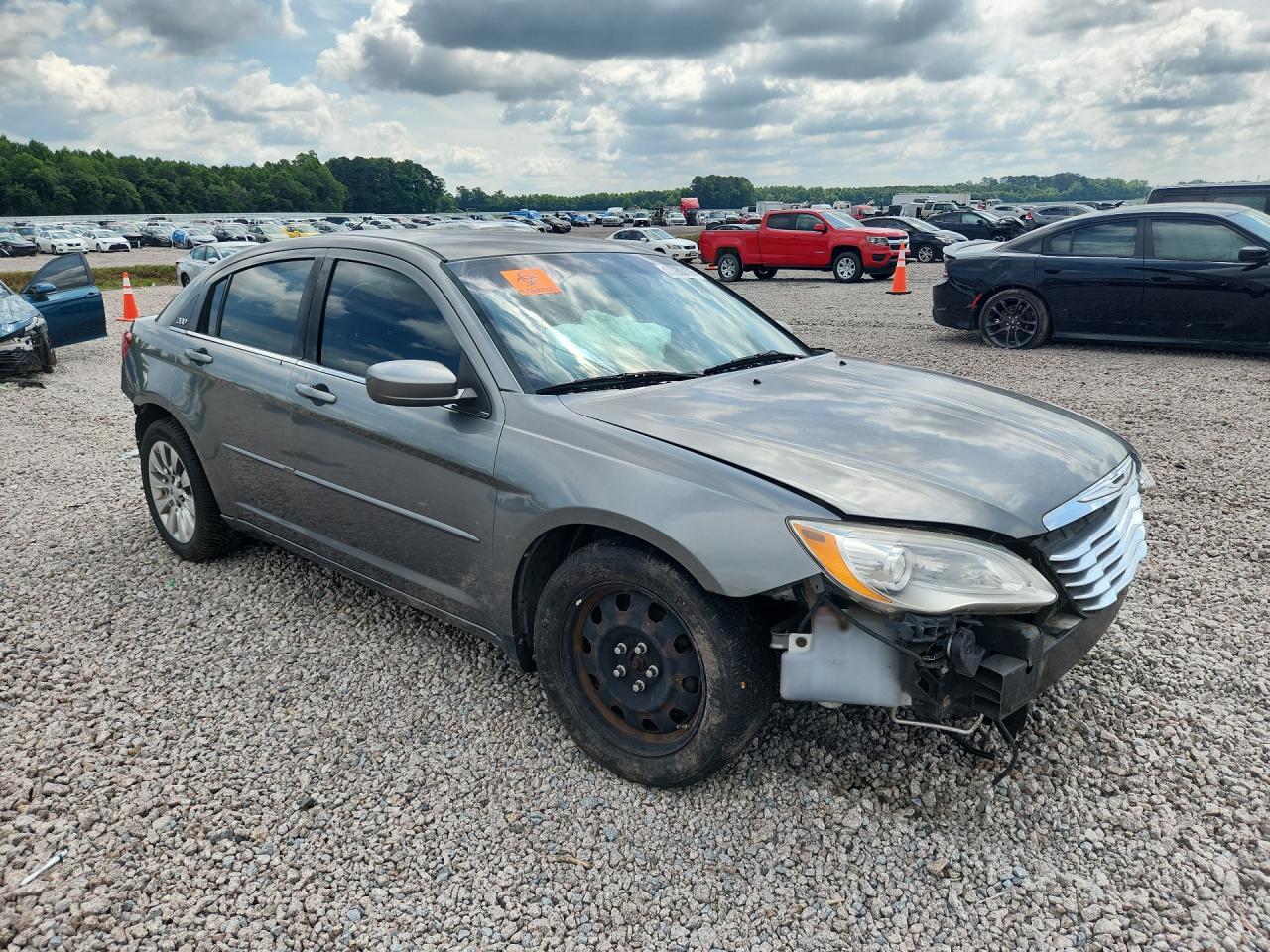 2013 Chrysler 200 Lx - zdjęcie 4