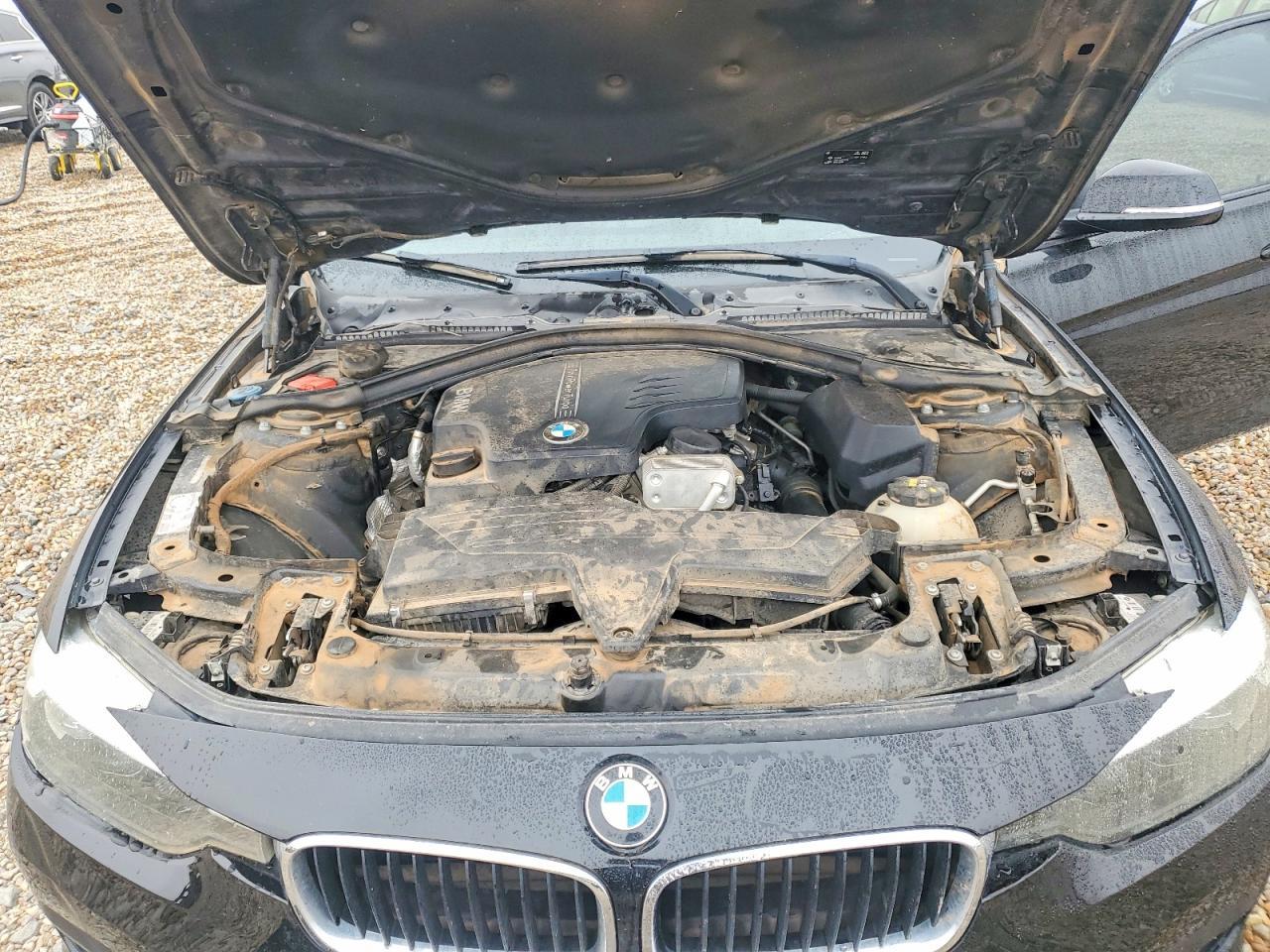2016 BMW 320 I - zdjęcie 11