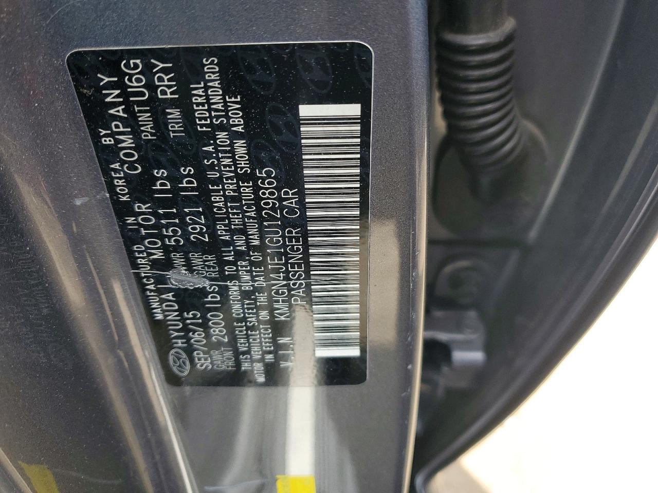 2016 Hyundai Genesis 3.8L - zdjęcie 12