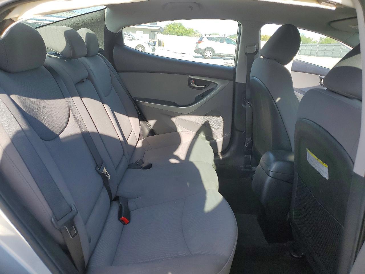 2014 Hyundai Elantra Se - zdjęcie 10