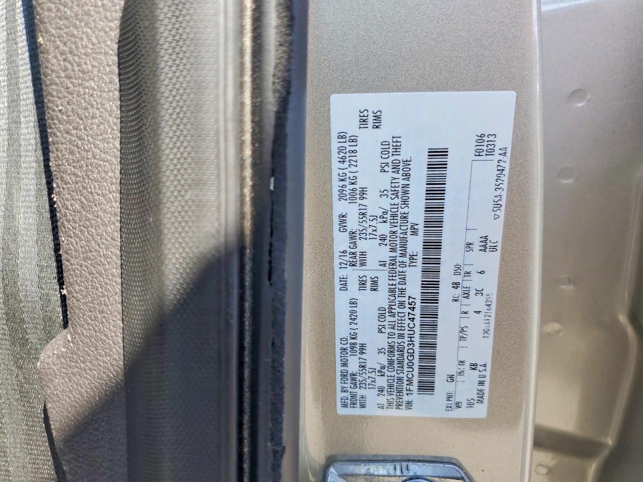 2017 Ford Escape - zdjęcie 13