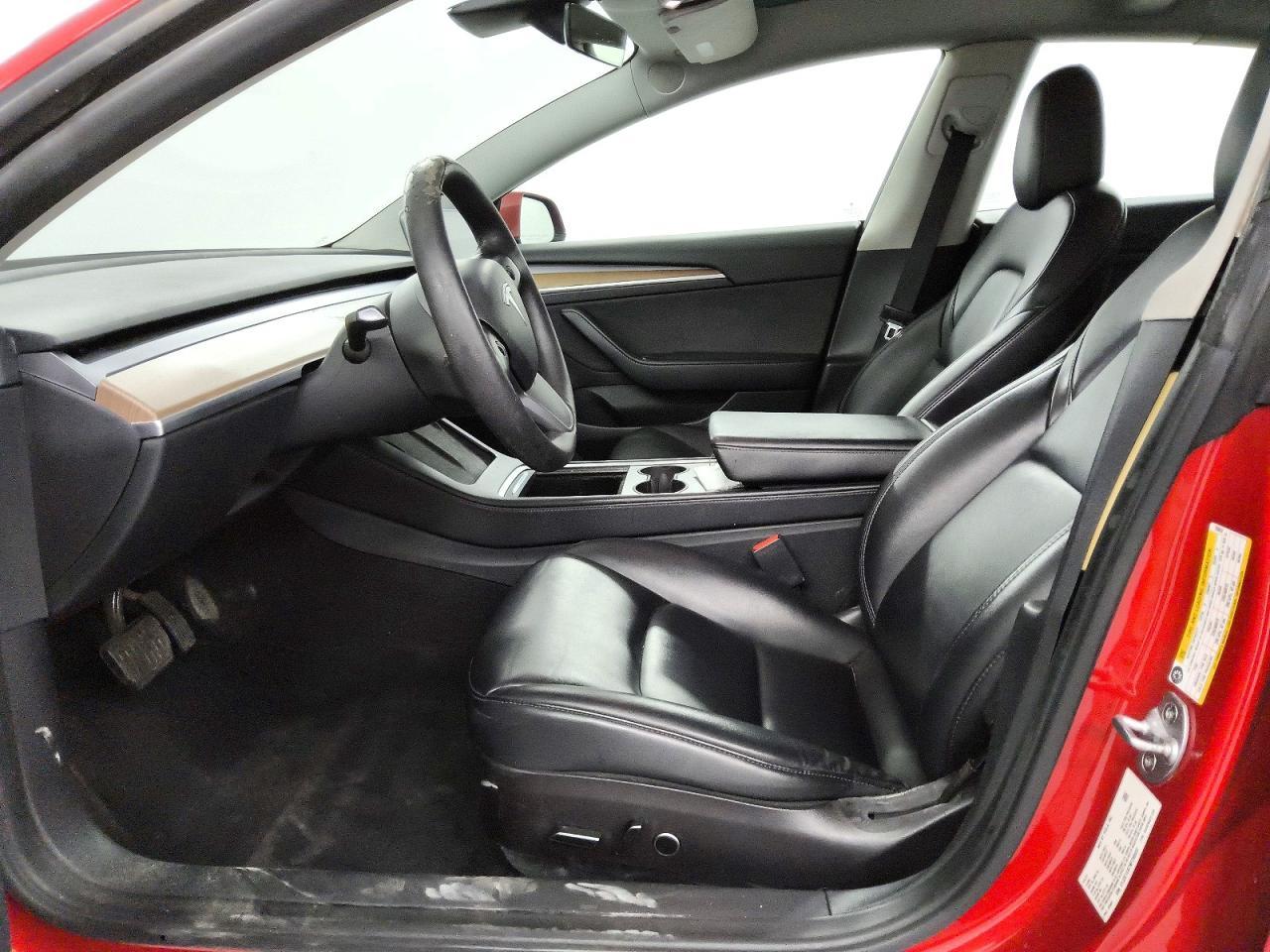 2022 Tesla Model 3 - zdjęcie 7