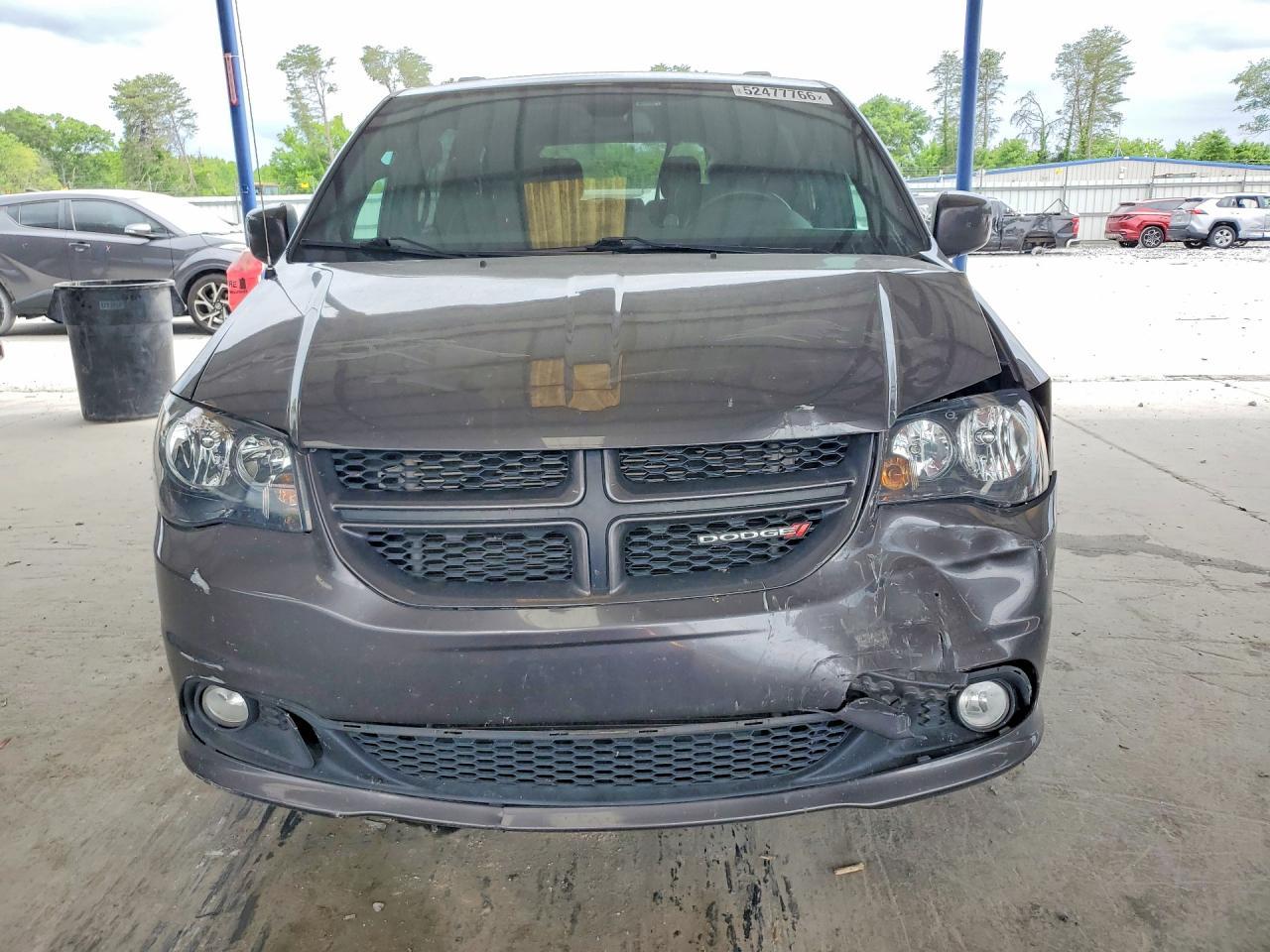 2019 Dodge Grand Caravan Gt - zdjęcie 5
