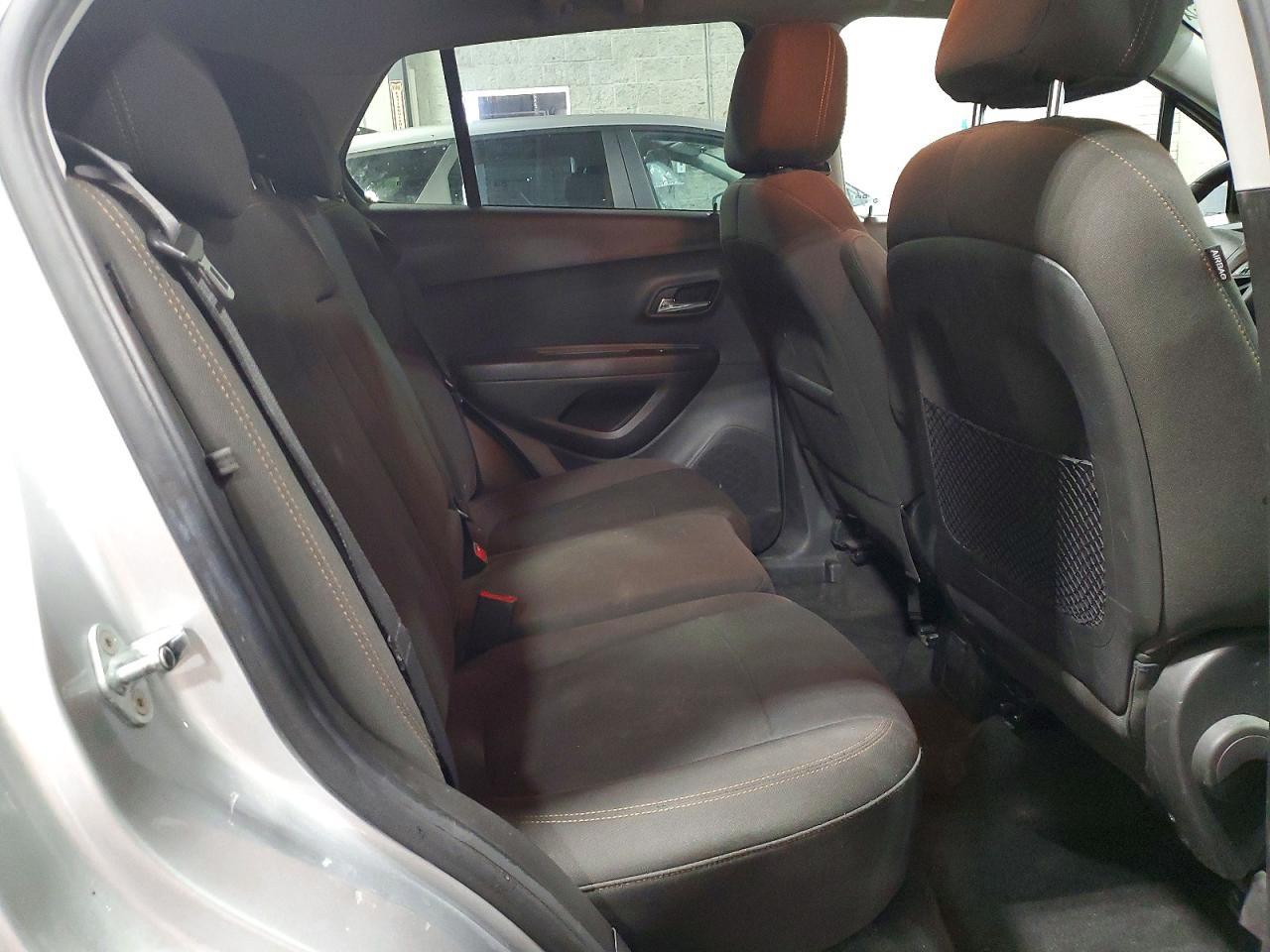 2020 Chevrolet Trax Ls - zdjęcie 11