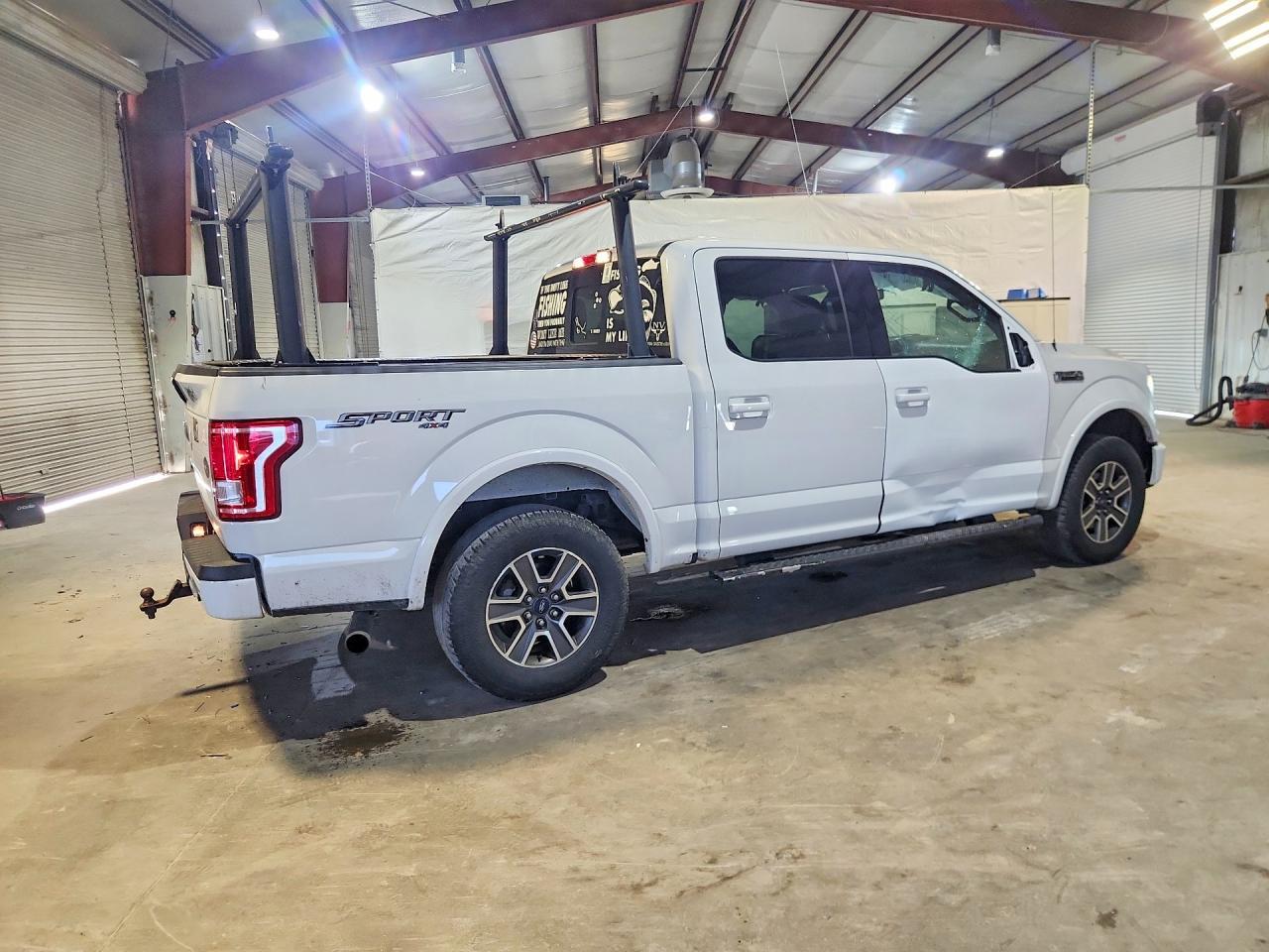 2017 Ford F150 Supercrew - zdjęcie 3