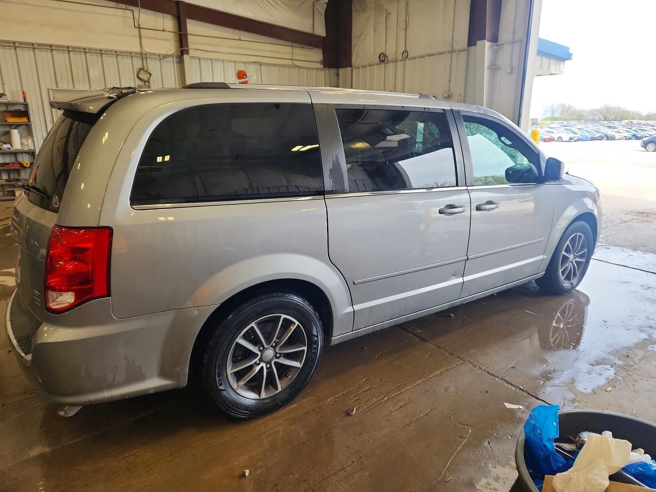 2017 Dodge Grand Caravan Sxt - zdjęcie 3