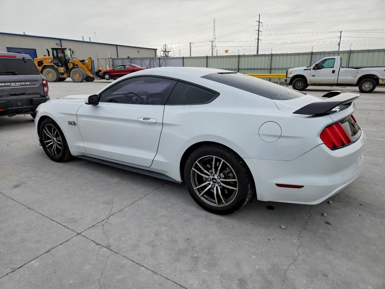 2017 Ford Mustang Gt - zdjęcie 2