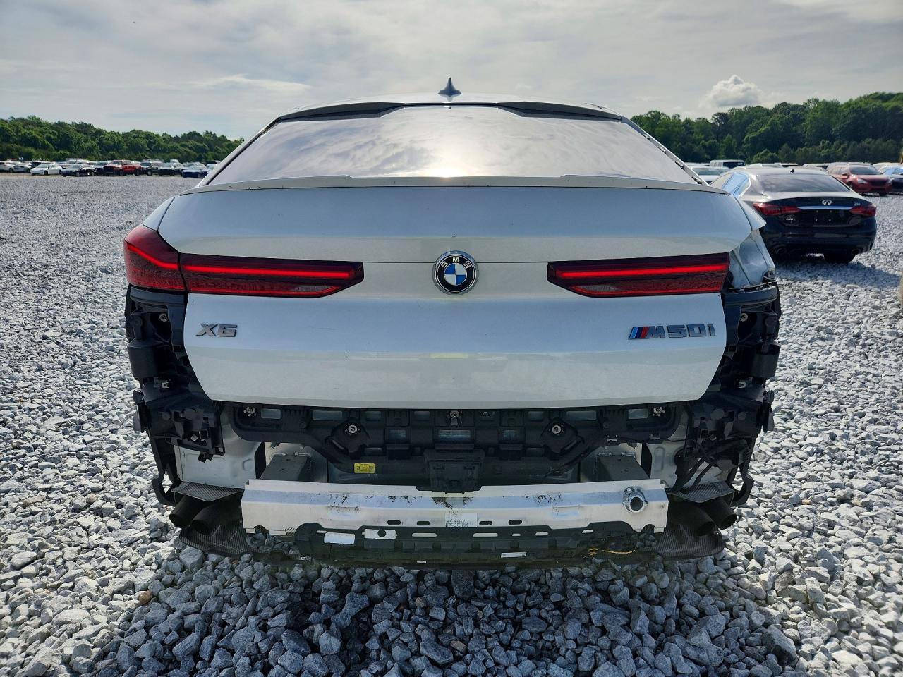 2021 BMW X6 M50I - zdjęcie 6