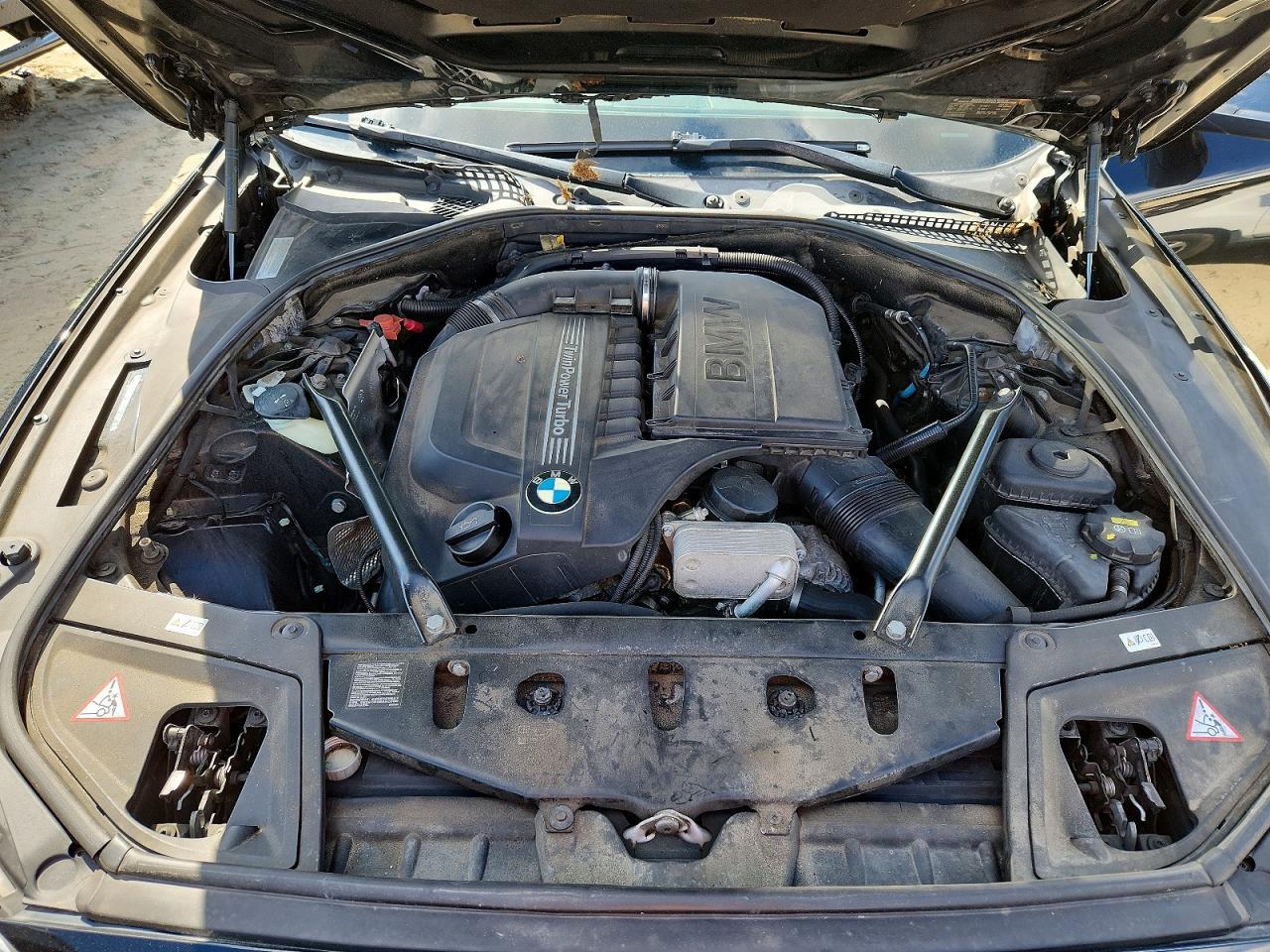 2016 BMW Seria 5 535i - zdjęcie 11