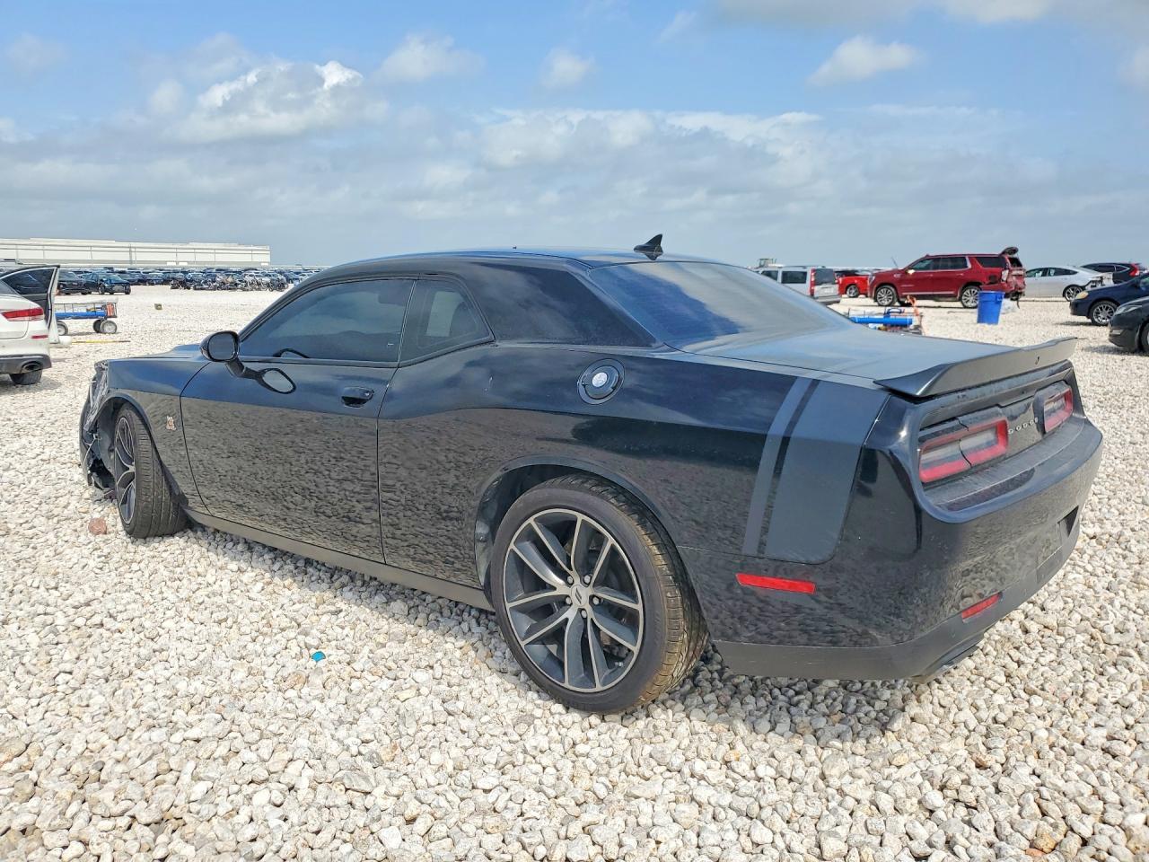 2018 Dodge Challenger R - zdjęcie 2