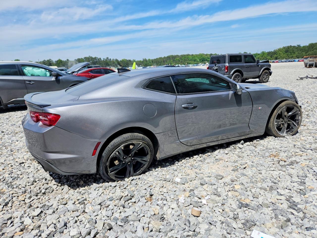 2021 Chevrolet Camaro Ls - zdjęcie 3