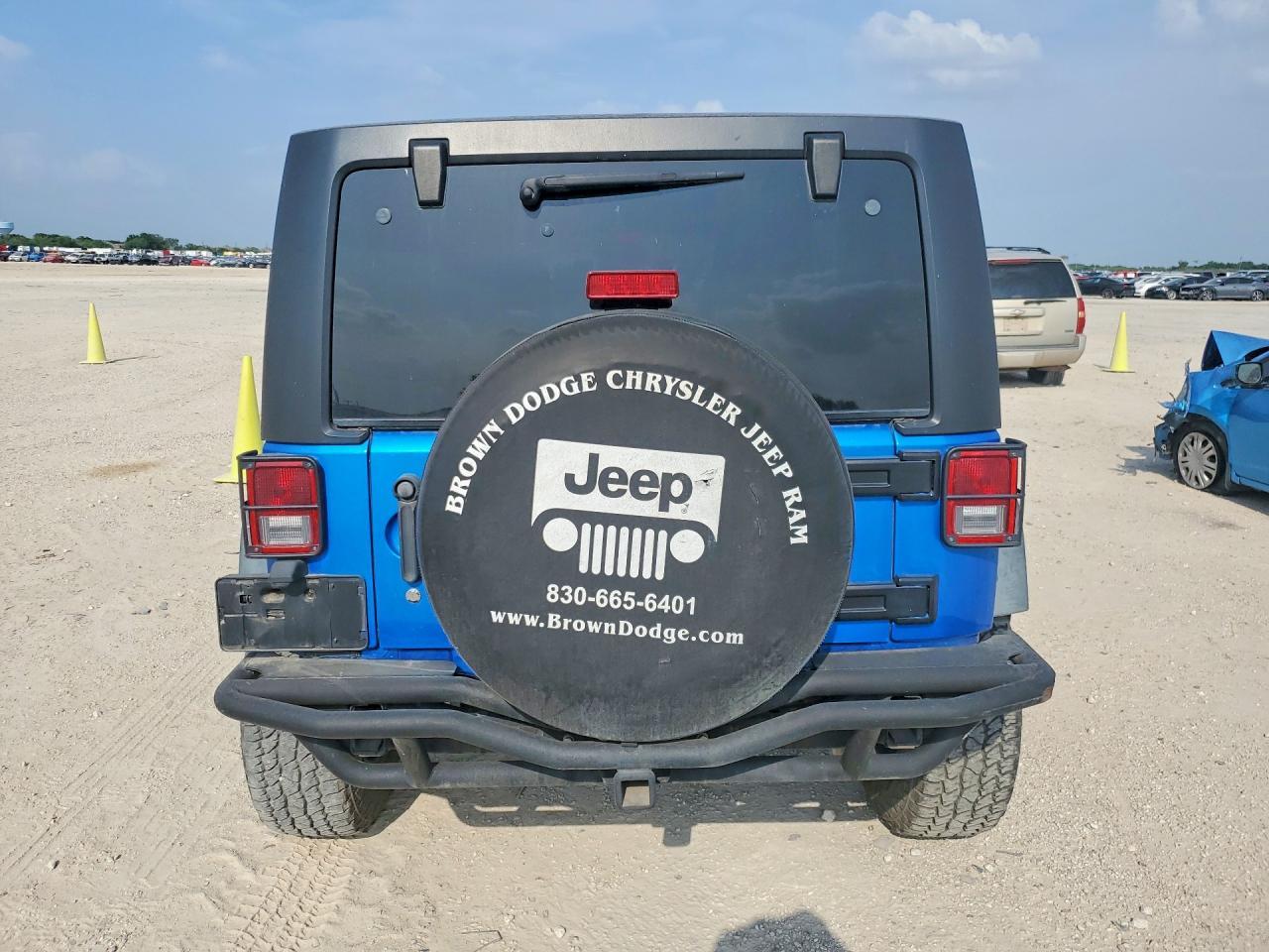 2016 Jeep Wrangler Unlimited Sport - zdjęcie 6
