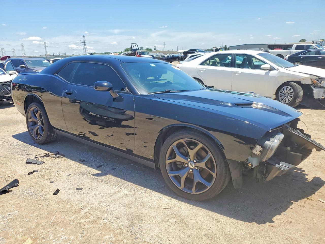 2019 Dodge Challenger - zdjęcie 4