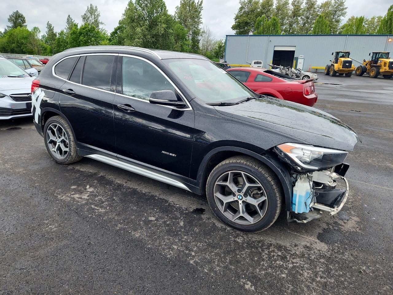 2017 BMW X1 xDrive28I - zdjęcie 4