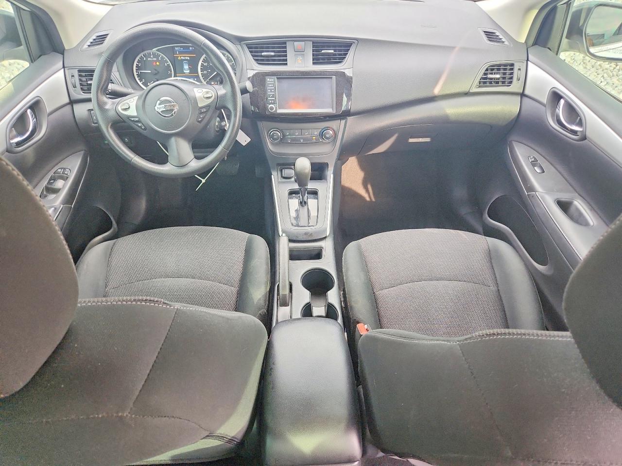 2019 Nissan Sentra S - zdjęcie 8