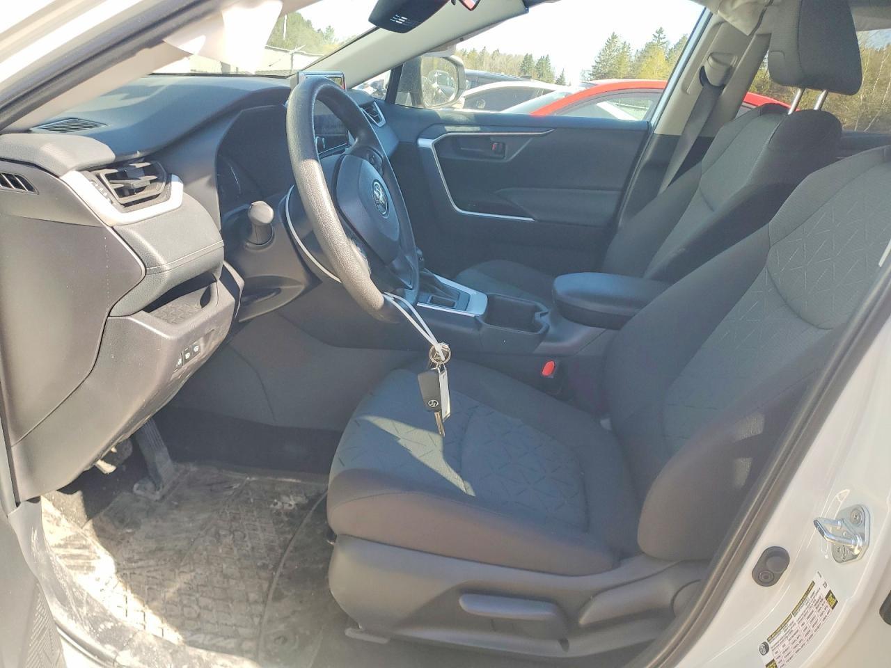 2025 Toyota Rav4 Le - zdjęcie 7