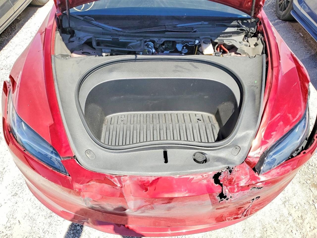 2025 Tesla Model 3 - zdjęcie 11