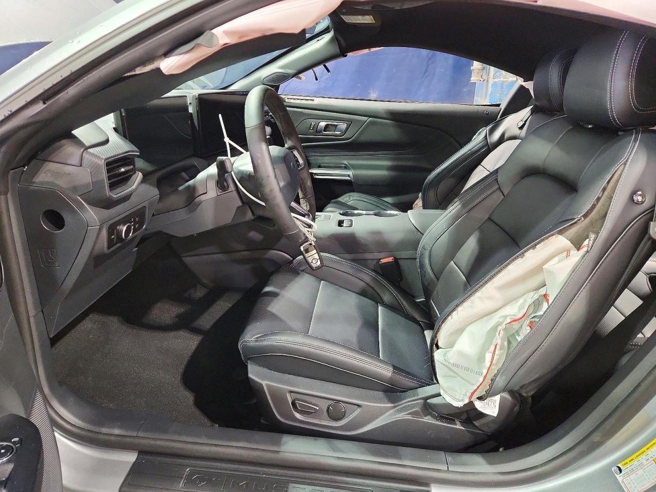 2026 Ford Mustang - zdjęcie 7