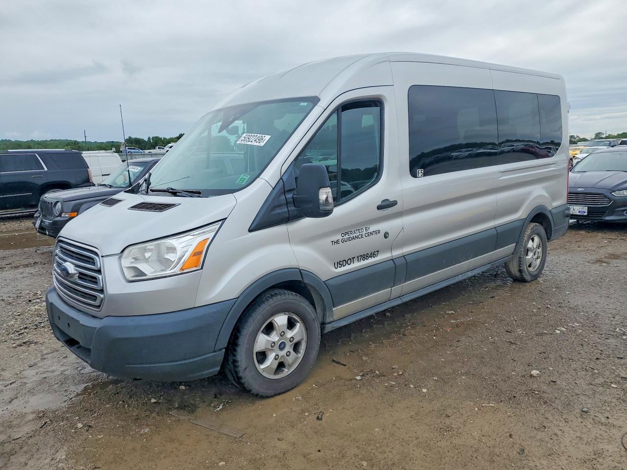 2018 Ford Transit T-350 - zdjęcie główne