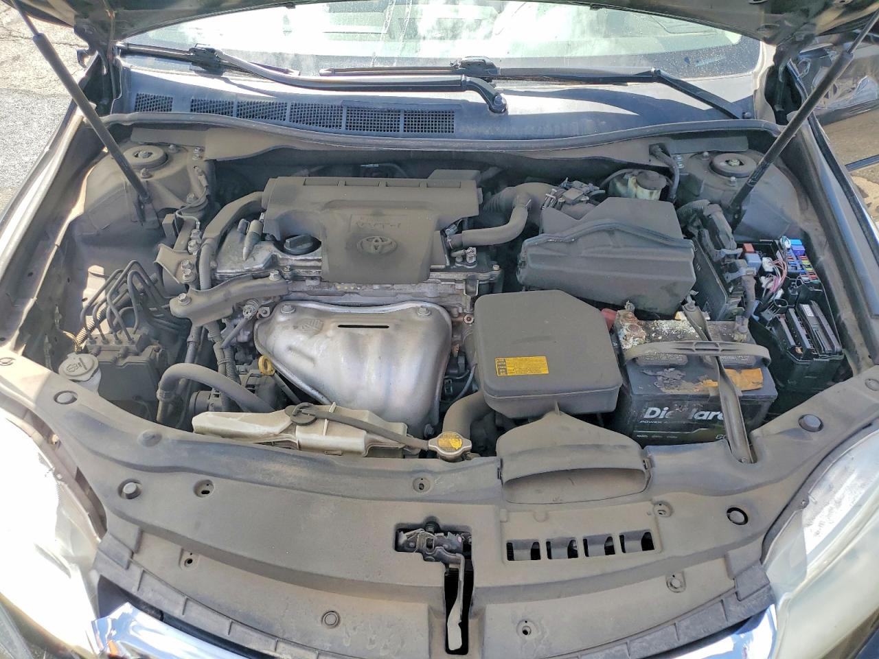 2015 Toyota Camry Le - zdjęcie 11