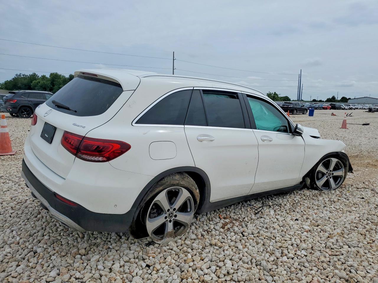 2022 Mercedes-Benz Glc 300 4Matic - zdjęcie 3