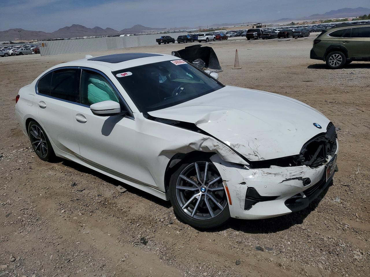 2020 BMW 330I Na - zdjęcie 4