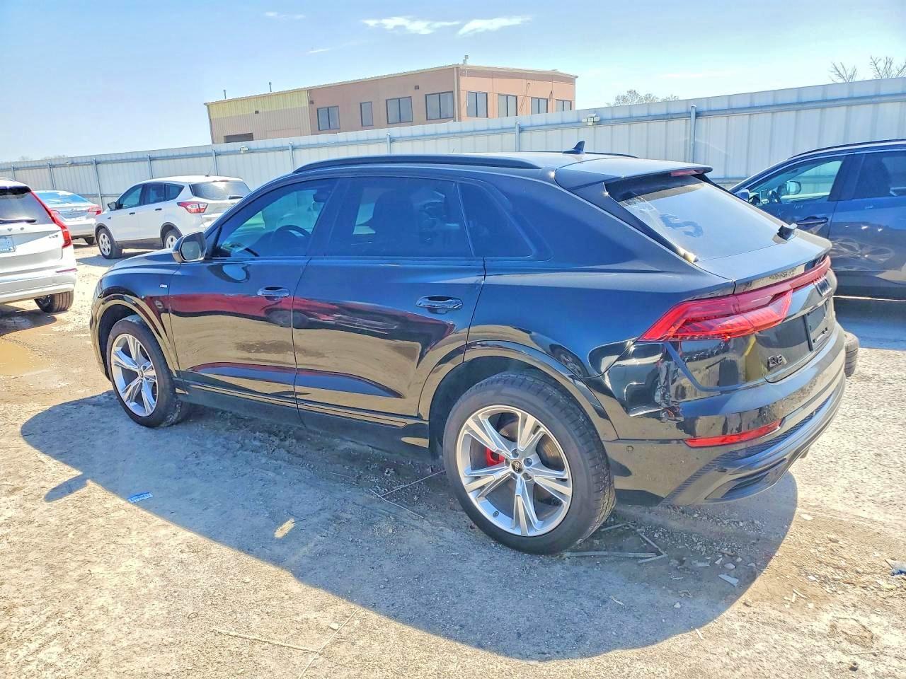 2022 Audi Q8 Premium Plus S-Line - zdjęcie 2