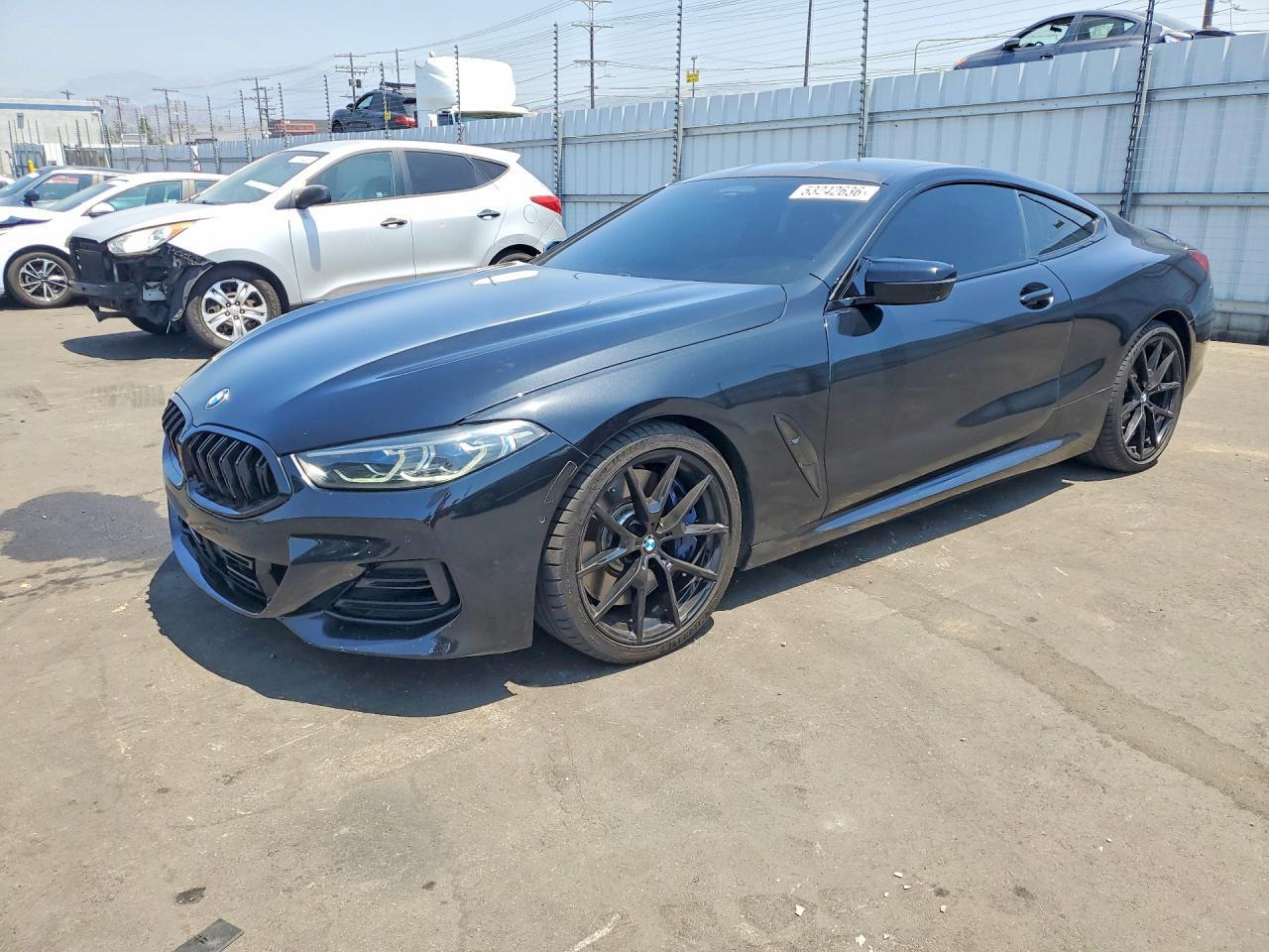 2019 BMW M850Xi - zdjęcie główne
