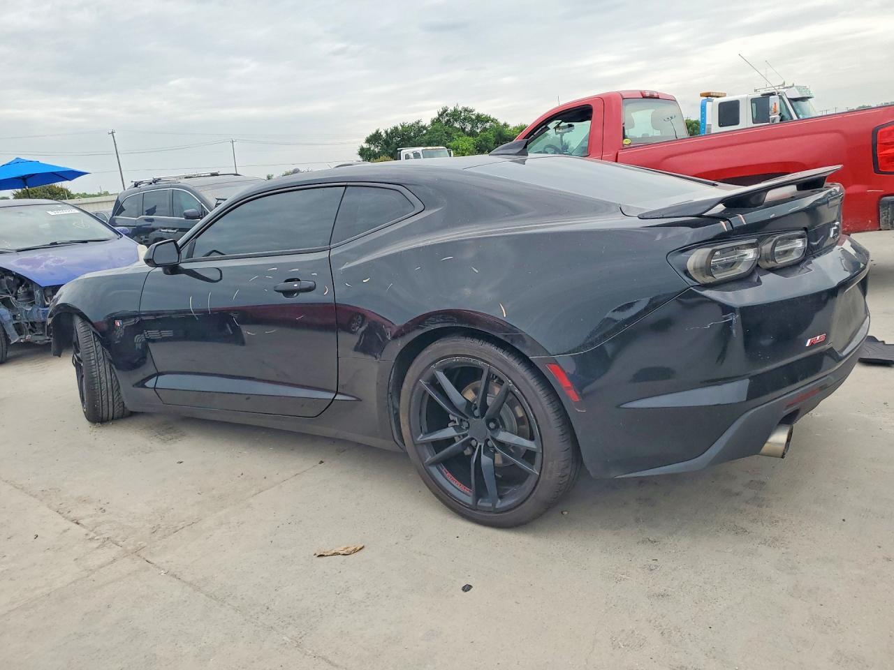 2021 Chevrolet Camaro Ls - zdjęcie 2