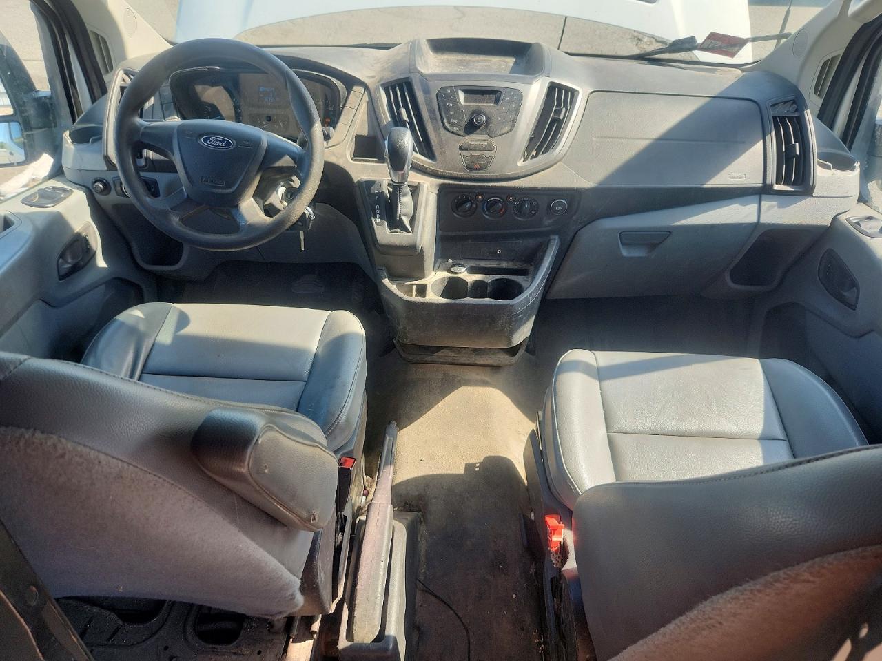 2016 Ford Transit T-150 - zdjęcie 8
