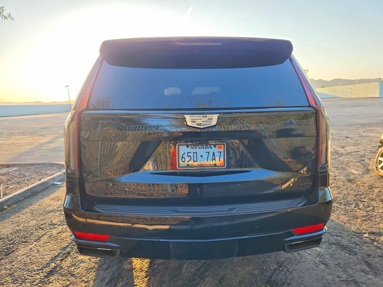 2024 Cadillac Escalade Premium Luxury - zdjęcie 6