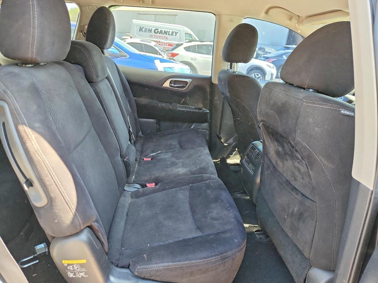 2014 Nissan Pathfinder S - zdjęcie 11