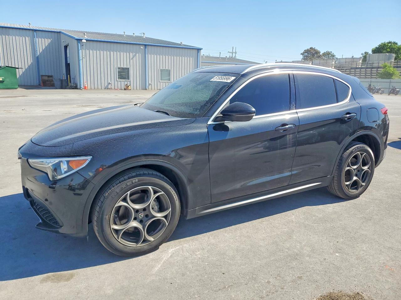 2018 Alfa Romeo Stelvio - zdjęcie główne