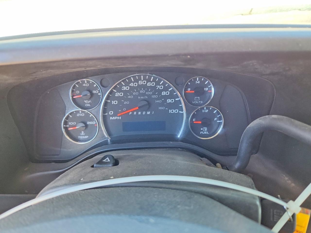 2017 Chevrolet Express 2500 1Wt - zdjęcie 9