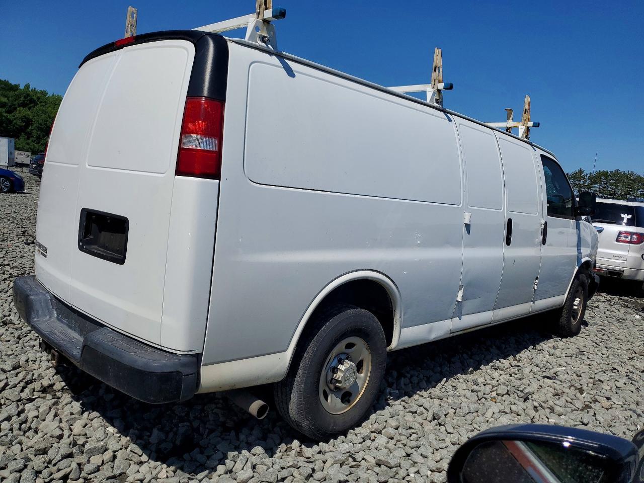 2016 Chevrolet Express G2500 - zdjęcie 3