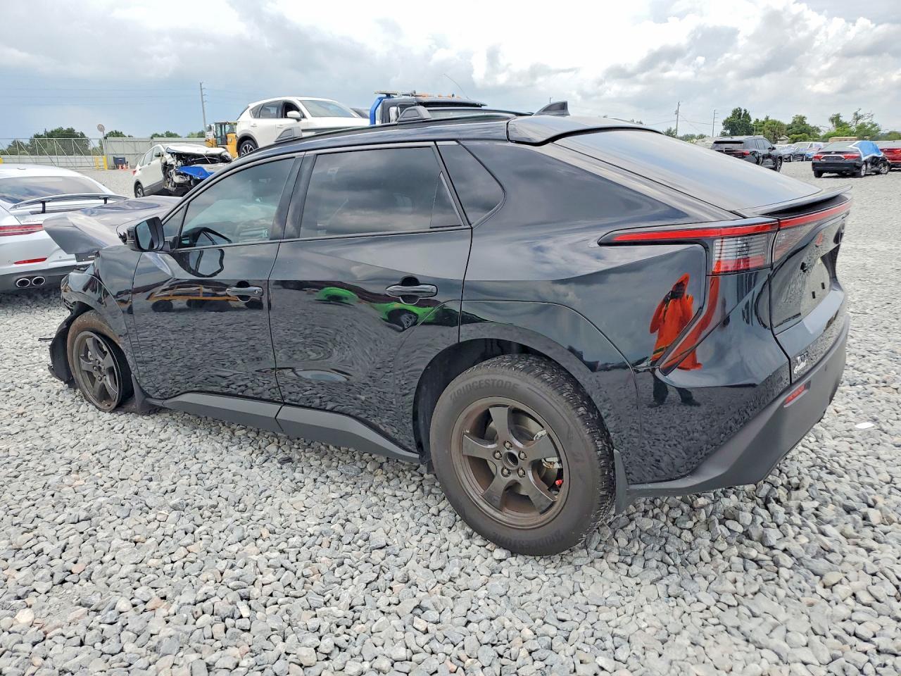 2026 Toyota Bz Xle Plus - zdjęcie 2