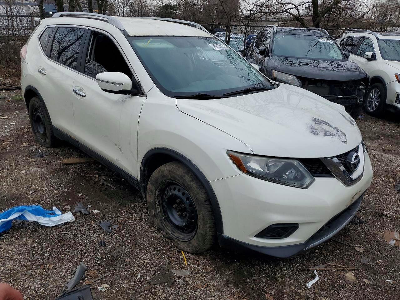 2015 Nissan Rogue S - zdjęcie główne