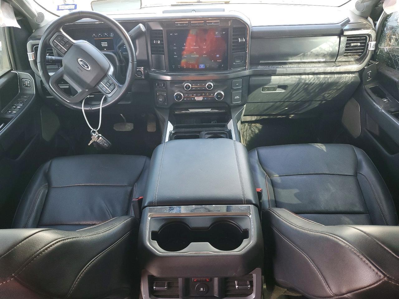 2023 Ford F350 Super Duty - zdjęcie 8