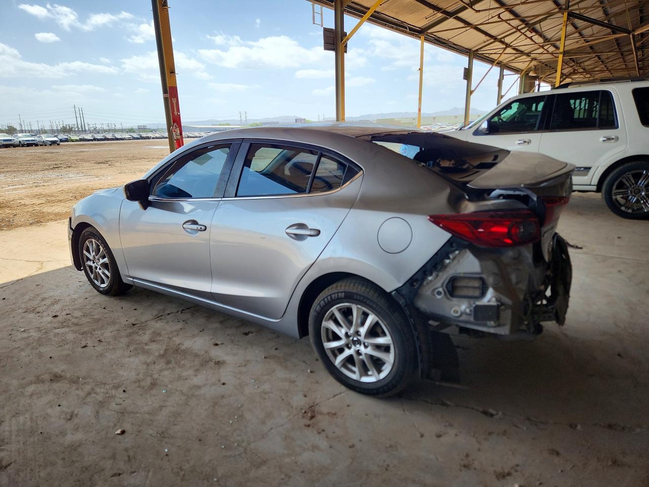 2015 Mazda 3 Touring - zdjęcie 2