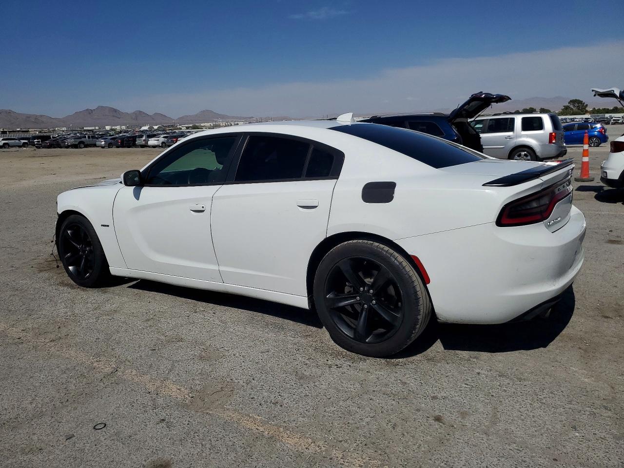 2017 Dodge Charger R - zdjęcie 2